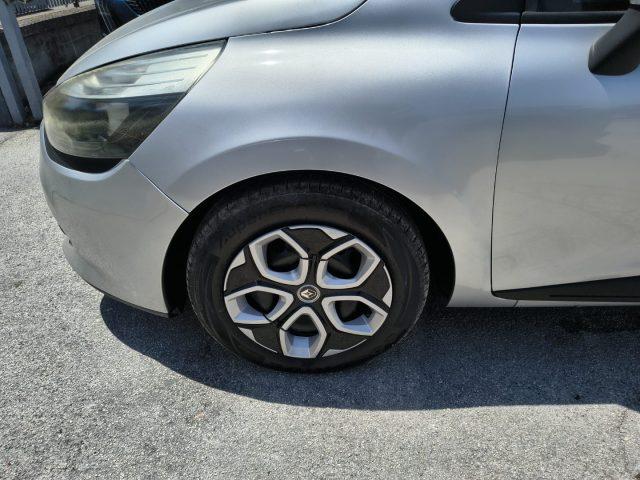 RENAULT Clio 1.2 75CV 5 porte Costume National
