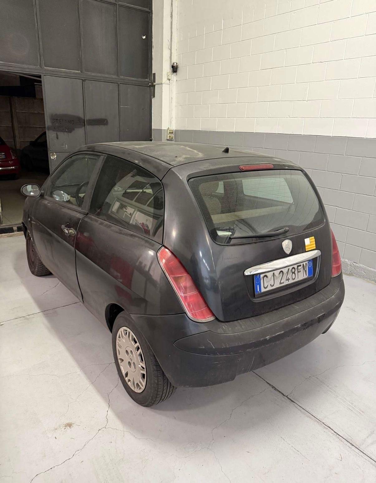 Lancia Y 1.2i cat Elefantino Blu