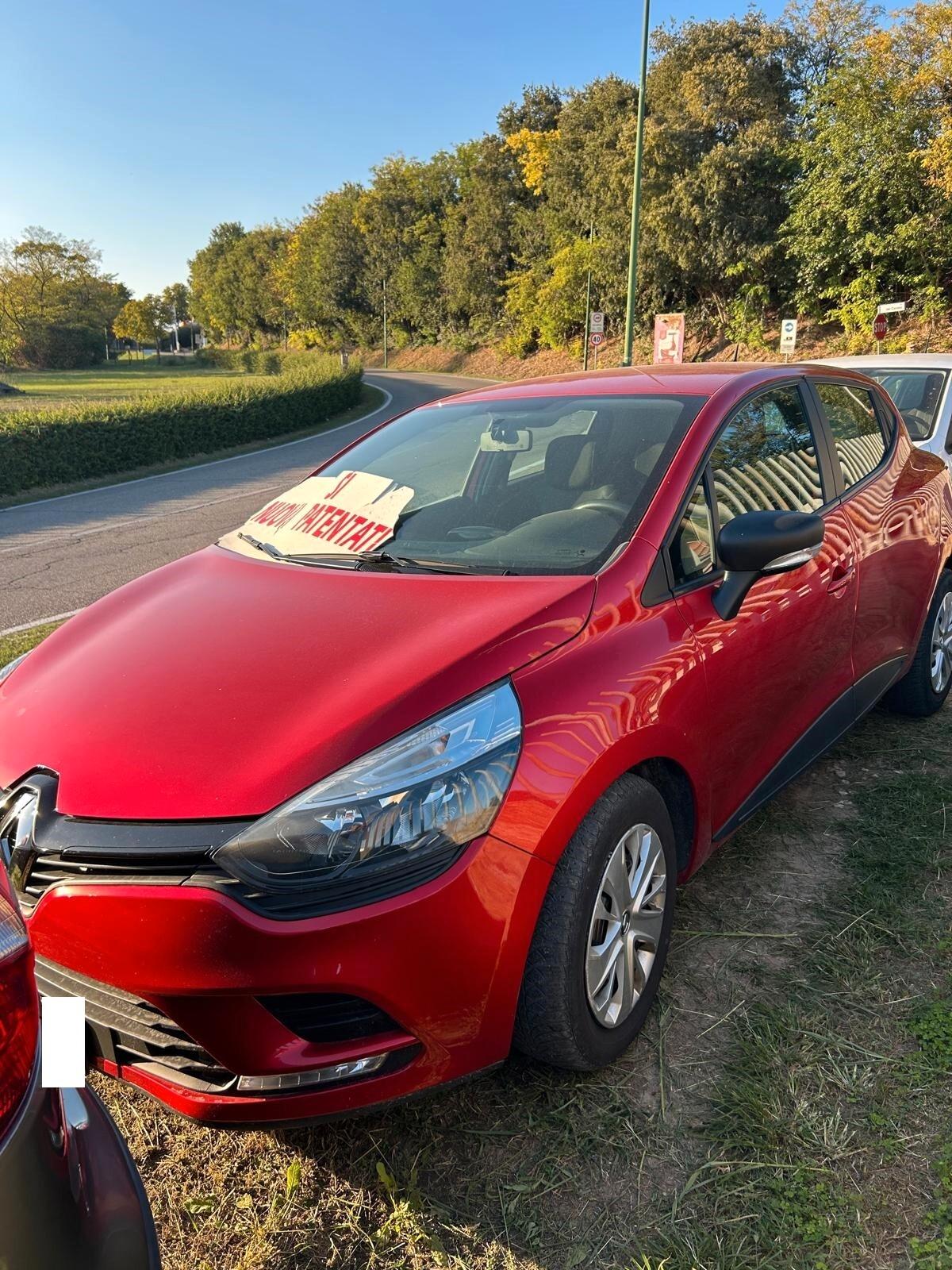 Renault Clio 1.2 75CV 5 porte Life ok neo patentati