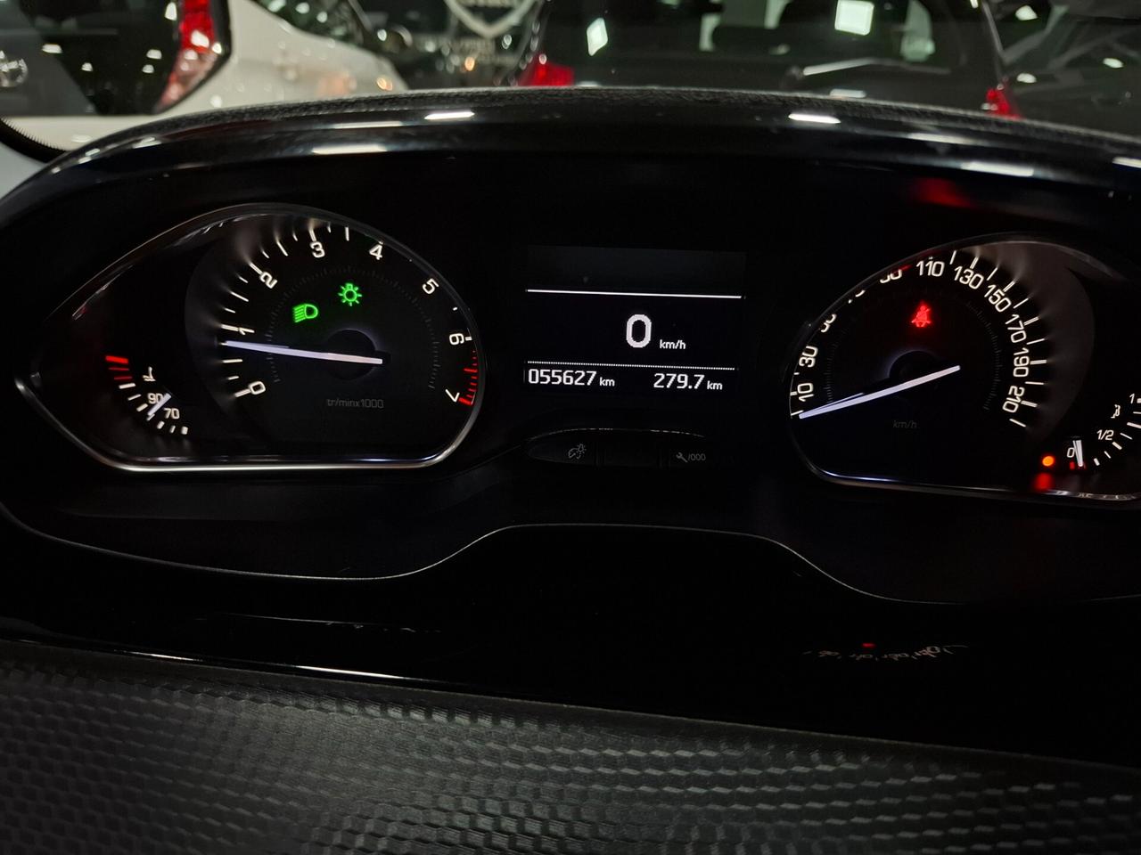 Peugeot 208 1.2 benzina Neopatentati