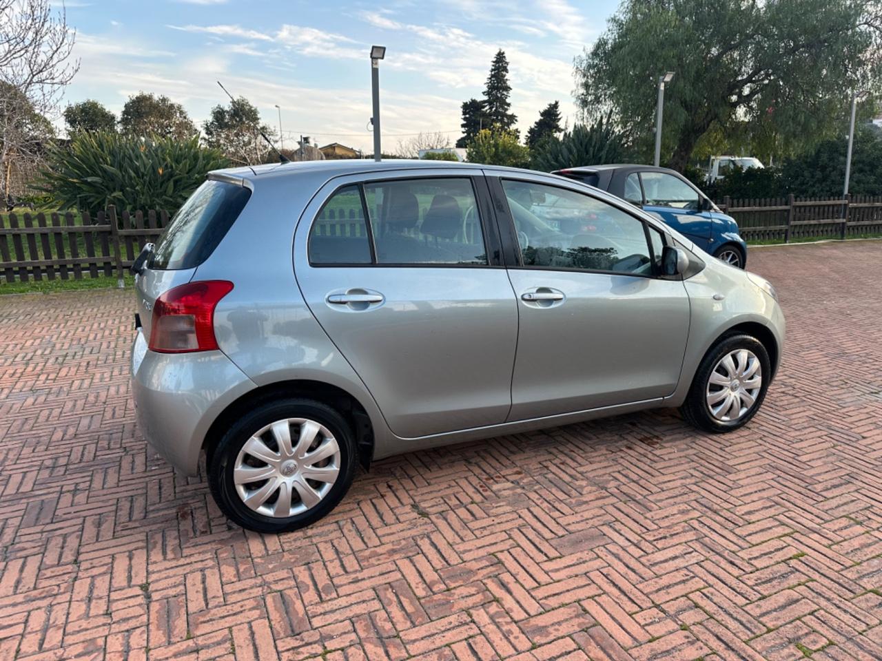 Toyota Yaris 1.3 5 porte