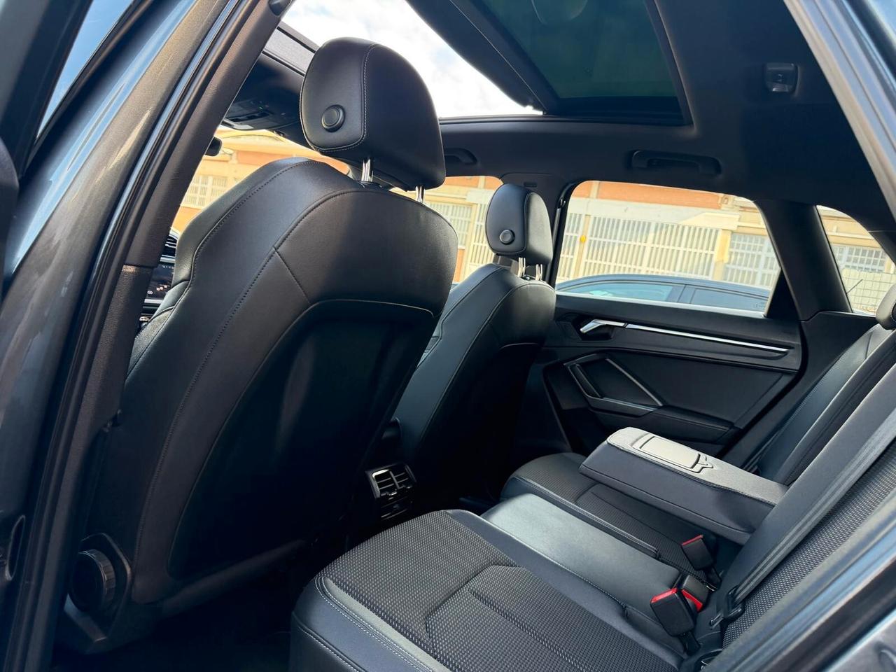Audi Q3 SPB 35 TDI quattro S tronic line edition TETTO APRIBILE