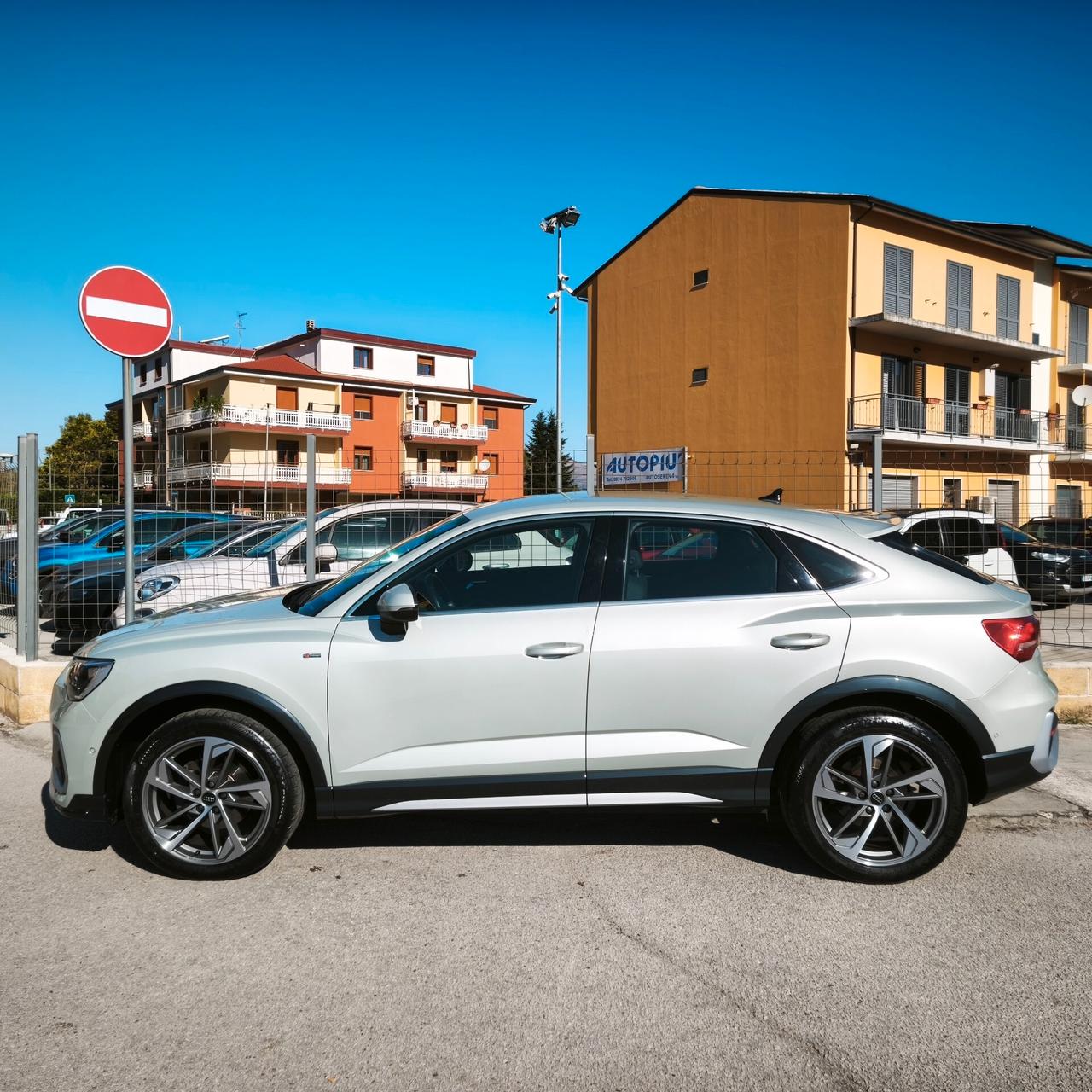 Audi Q3 35 TFSI S tronic line edition