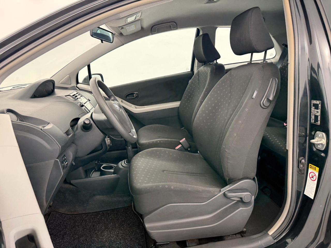 Toyota Yaris 1.0 CLIMA