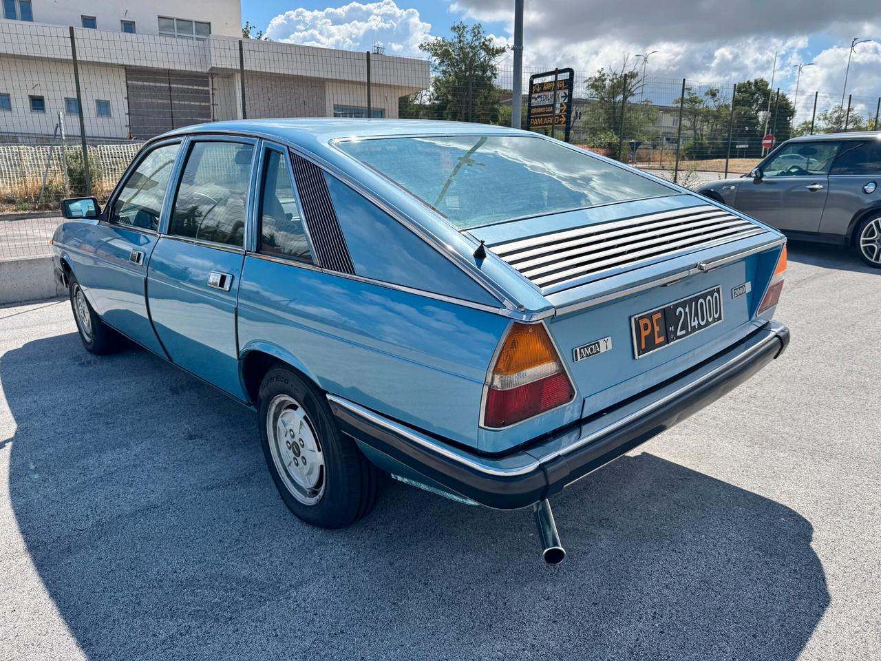Lancia Gamma 2.0