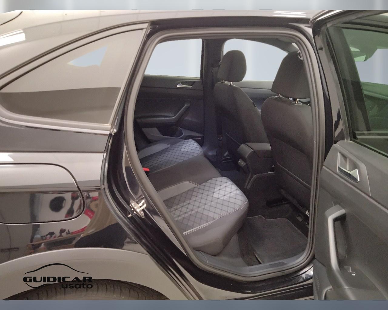 VOLKSWAGEN Taigo - Taigo 1.0 tsi R-Line 110cv