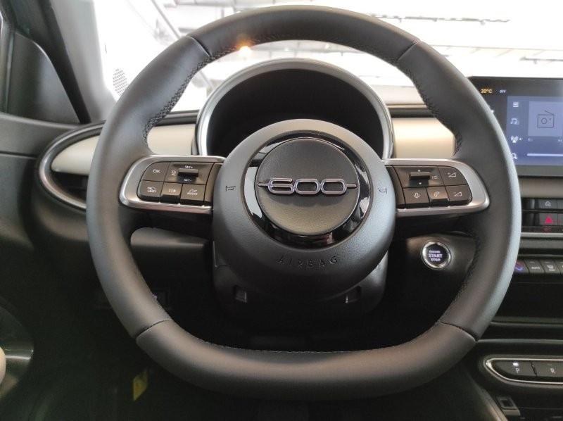 FIAT 600 (2023-->) - 600 Hybrid 110 CV DCT MHEV La Prima