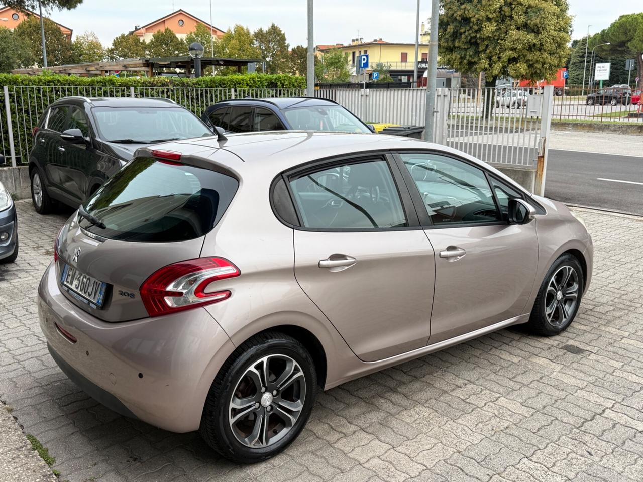 Peugeot 208 1.4 VTi 95 CV 5p. GPL Allure