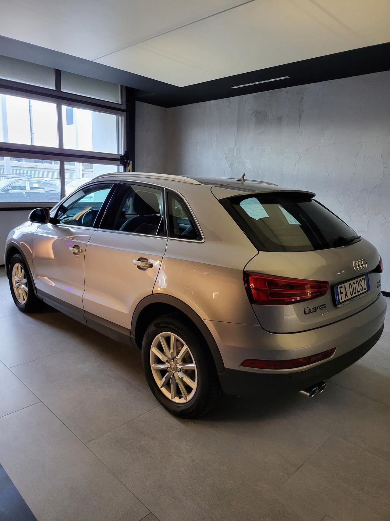 AUDI Q3 I 2015 - Q3 2.0 tdi Business quattro 150cv s-tronic