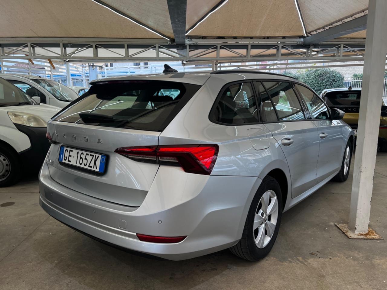 Skoda Octavia 2.0 TDI 116 CV DSG Wagon Style