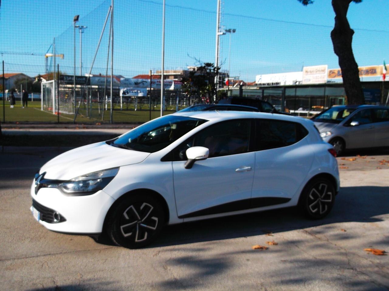 Renault Clio 1.5 dCi Neopatentati 2014