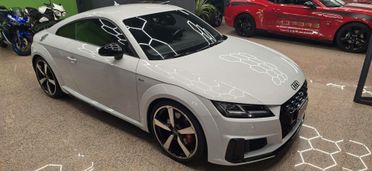 Audi TT TTS Coupé TFSI quattro S tronic