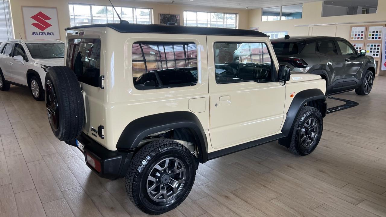 Suzuki Jimny 1.5 5MT Top 4 POSTI