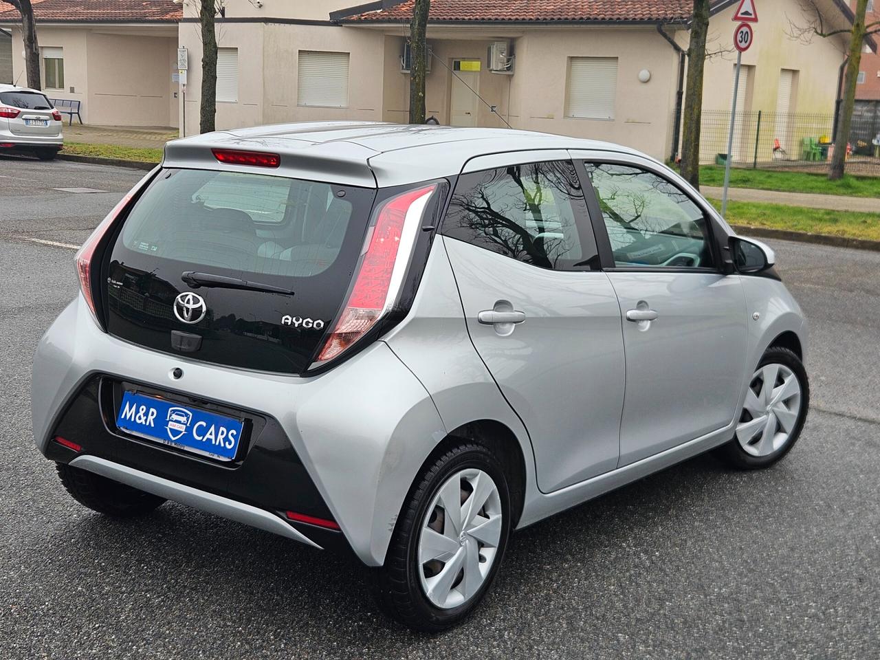 Toyota Aygo 1.0 VVT-i 69 CV 5P benzina e GPL casa madre