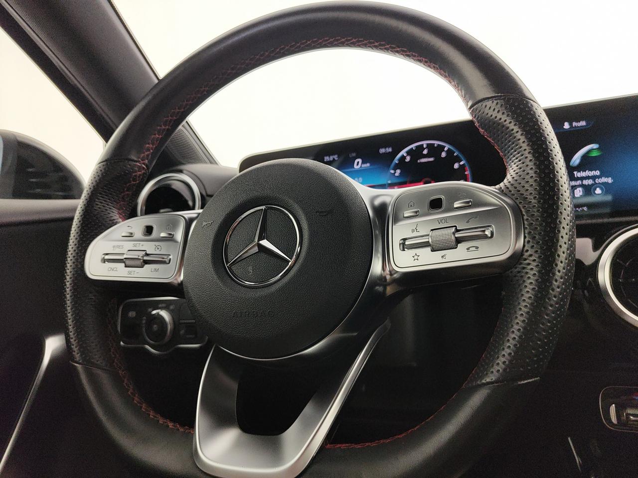 Mercedes-Benz A 180 Premium auto