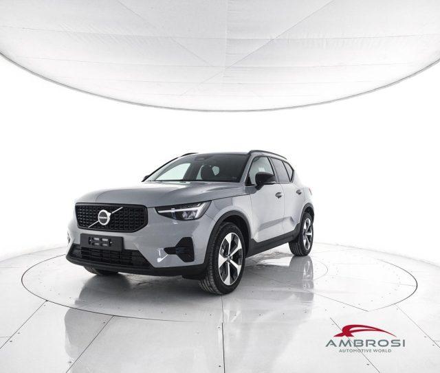 VOLVO XC40 B3 Mild hybrid Benzina Plus Dark