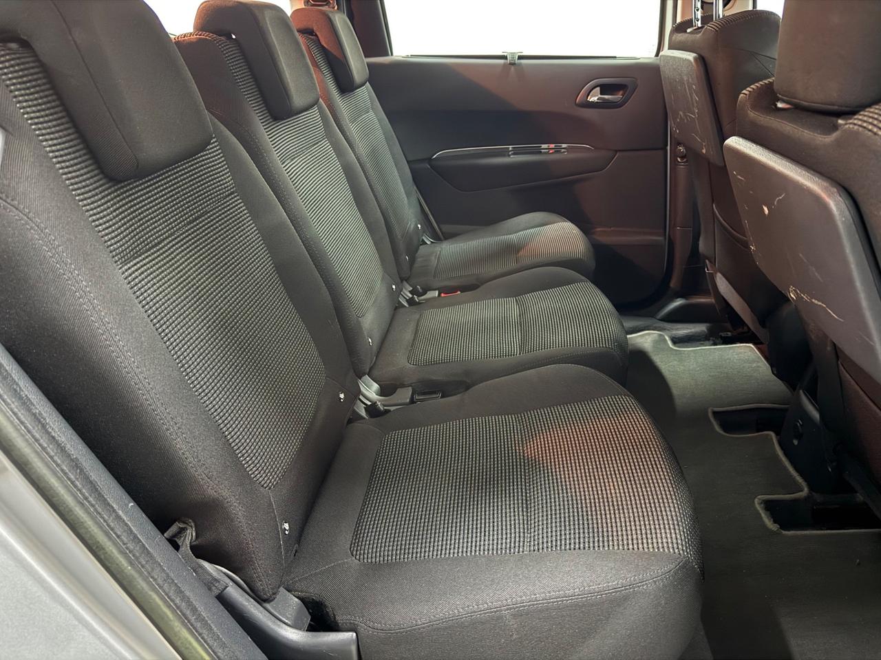 Peugeot 5008 1.6 HDi 112CV 7 Posti - 2012