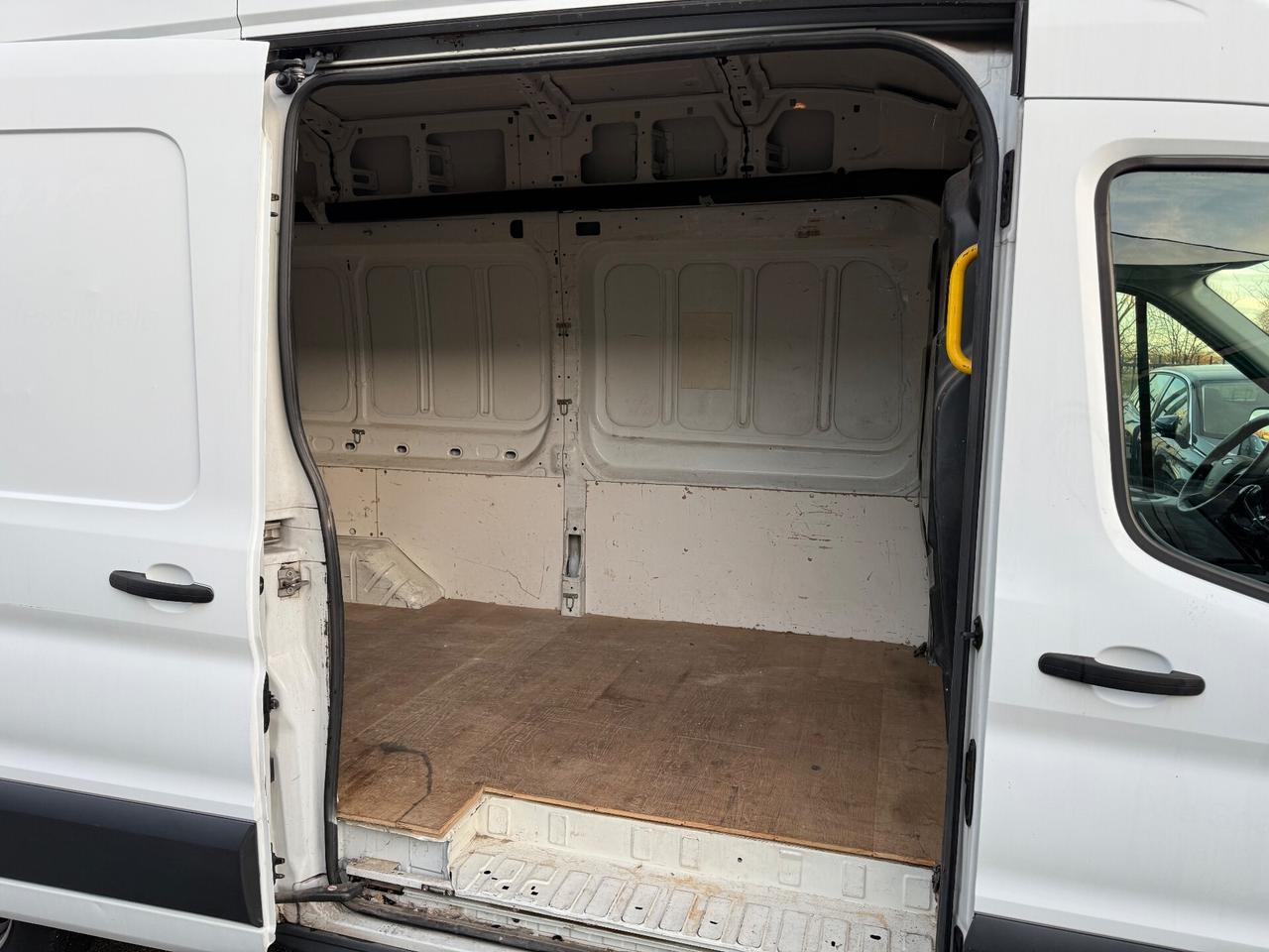 Ford Transit 350 2.2 L4 H3