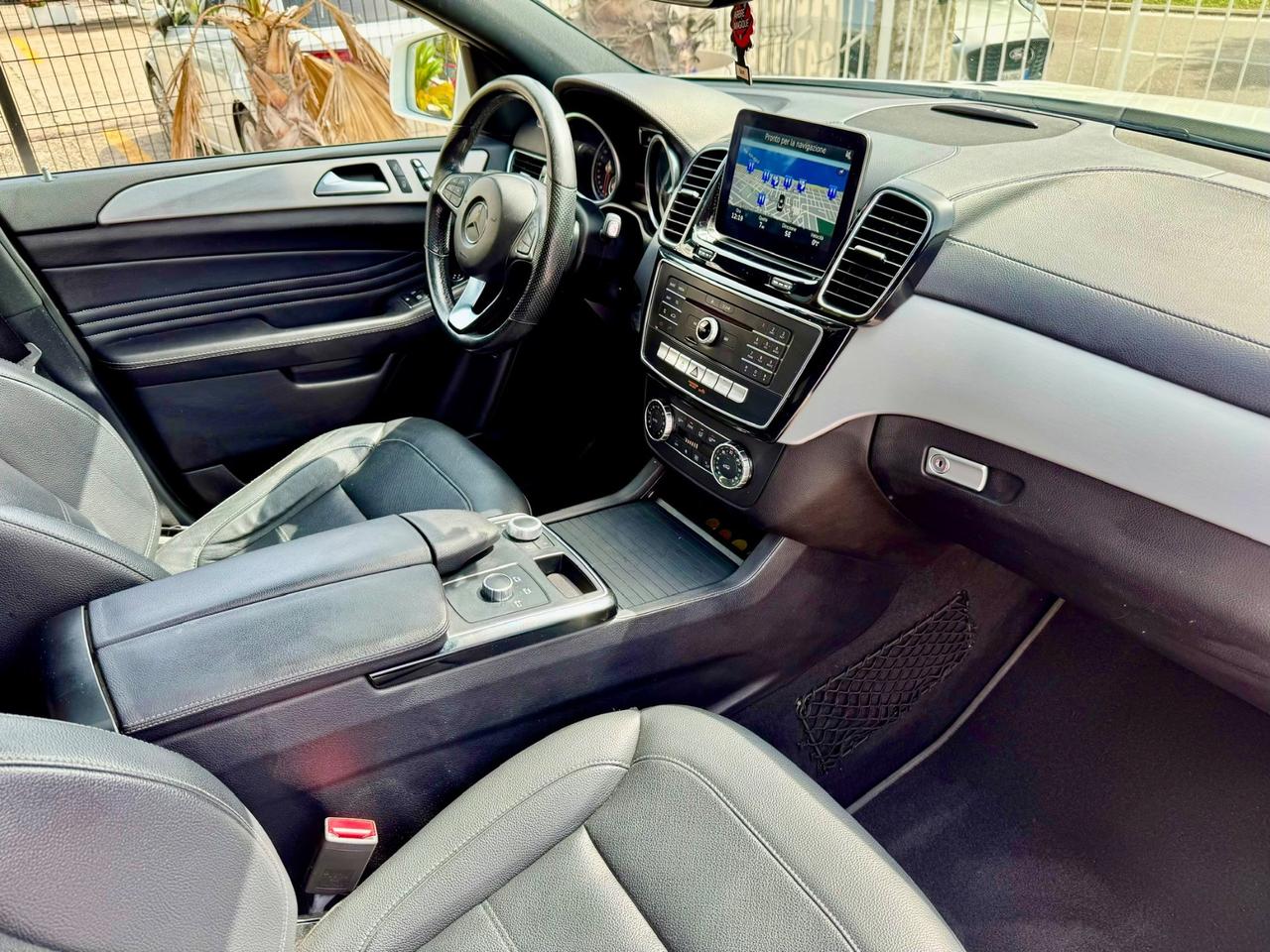 MERCEDES-BENZ GLE 350 d 4MATIC COUPE (PERMUTO)
