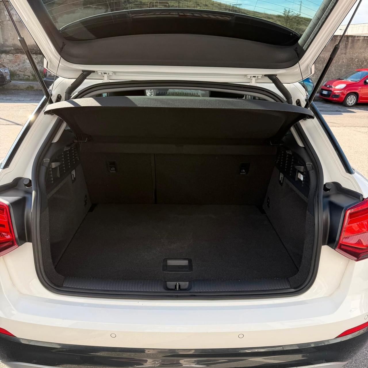 Audi Q2 2.0 TDI quattro S tronic Business