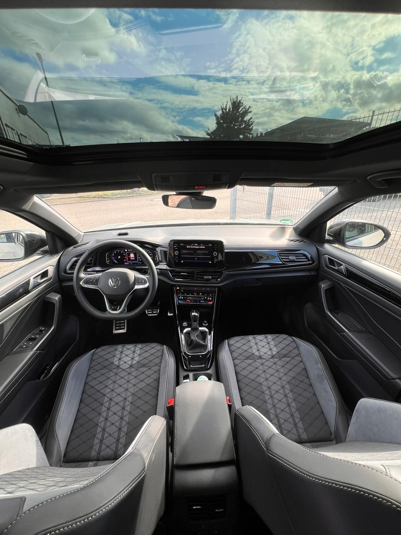 Volkswagen T-Roc 1.5 TSI ACT DSG R-Line