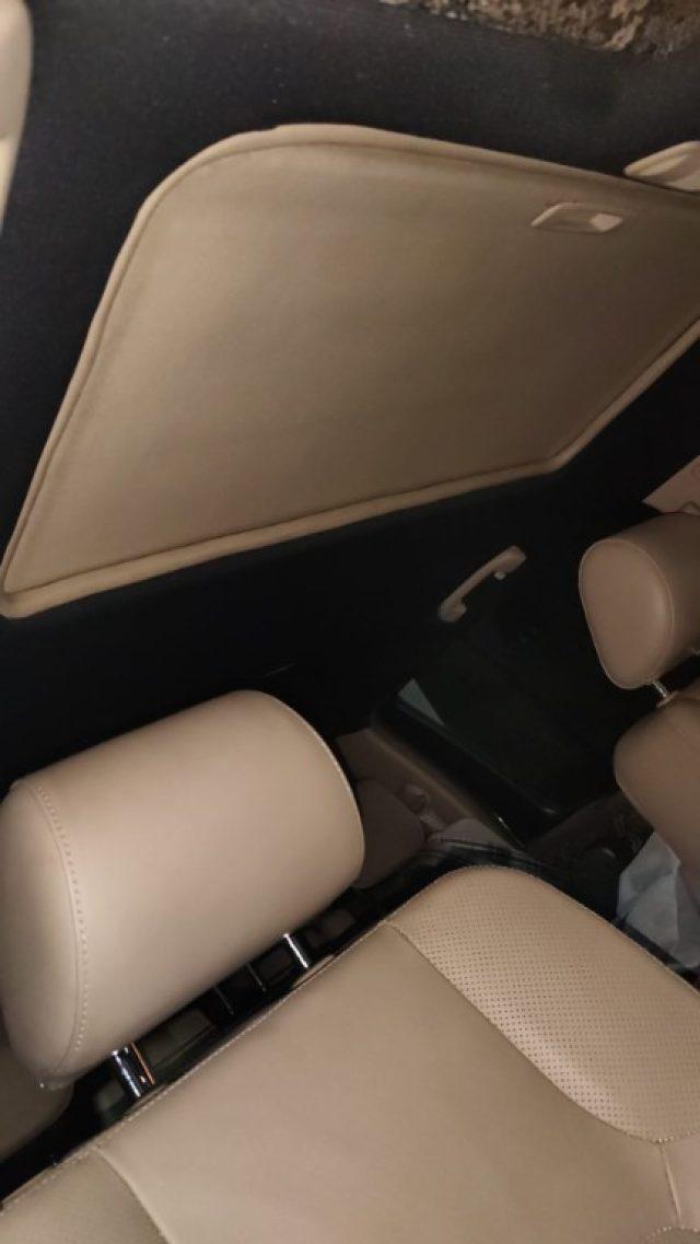 NISSAN Pathfinder 2.5 dCi SE