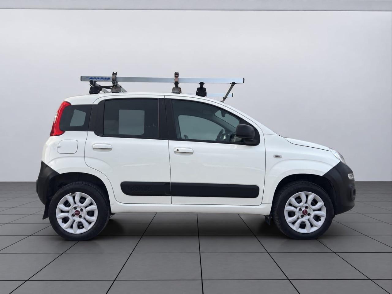 Fiat Panda VAN 4X4 1.3 MJT 75 CV-ALLESTITA+PORTAPACCHI-AUTOCARRO N1 2 POSTI-+IVA