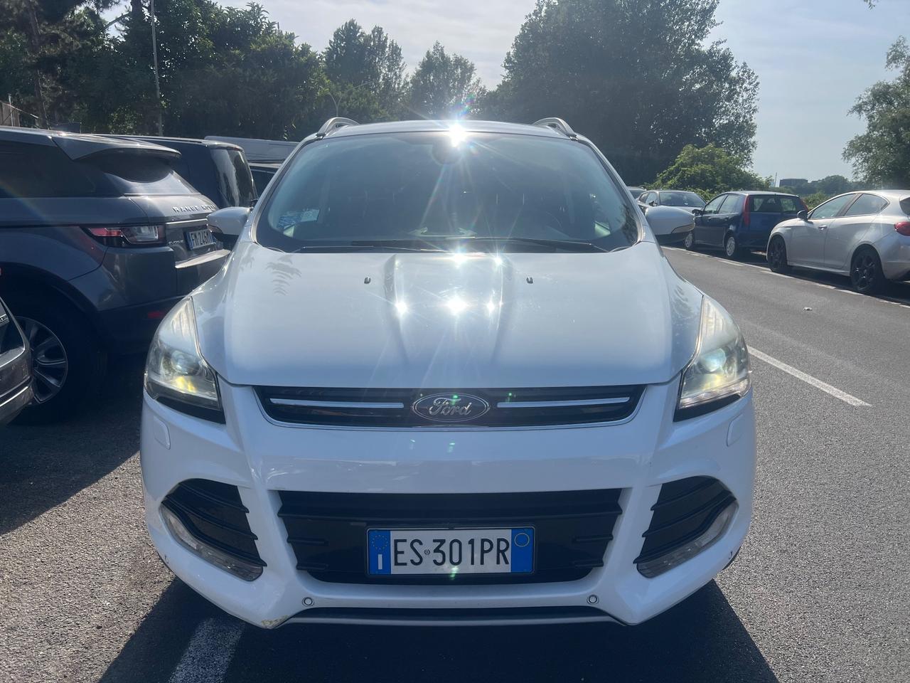 Ford Kuga 2.0 TDCI 140 CV 4WD Powershift Titanium