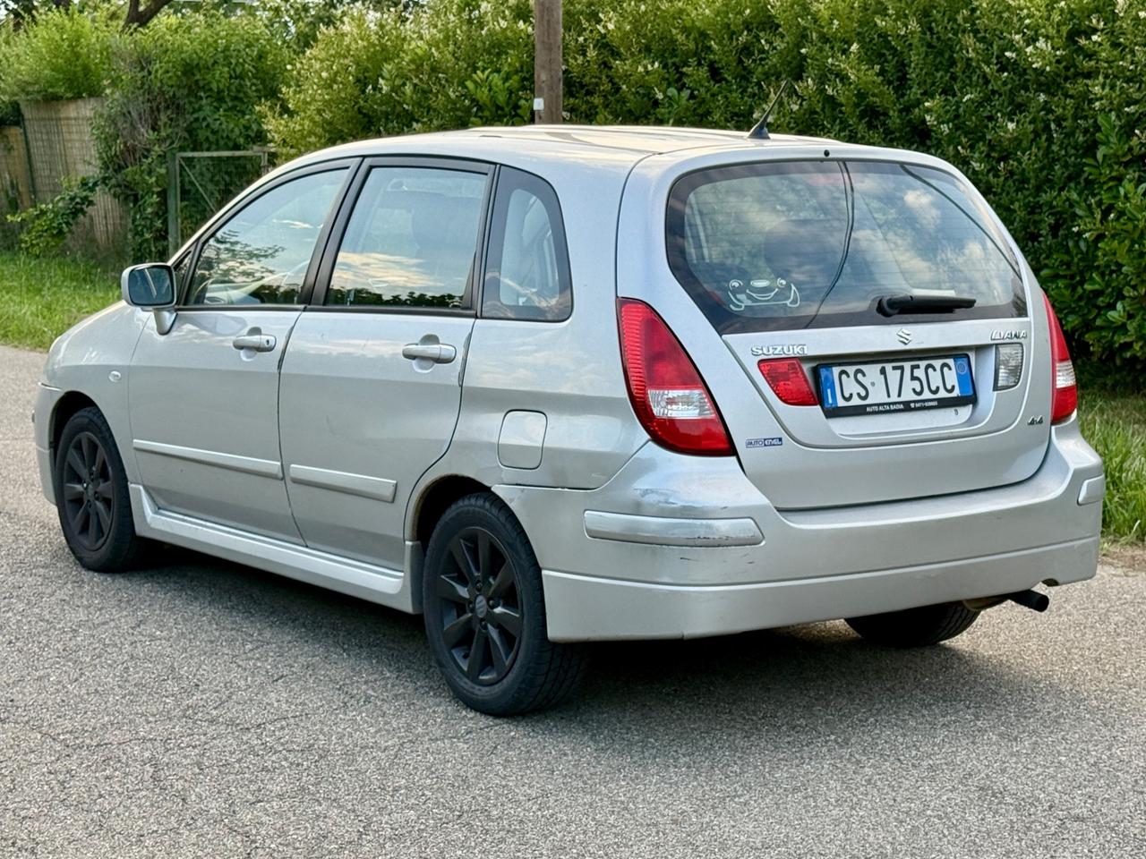 Suzuki Liana 1.6i 4x4 Benzina