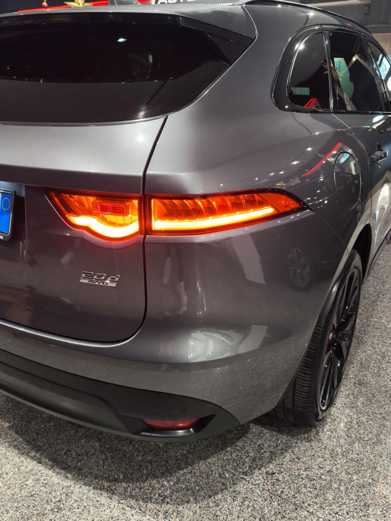 Jaguar F-Pace 2.0 D 180 CV AWD aut. R-SPORT 2018