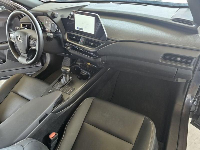 Lexus UX Hybrid Design