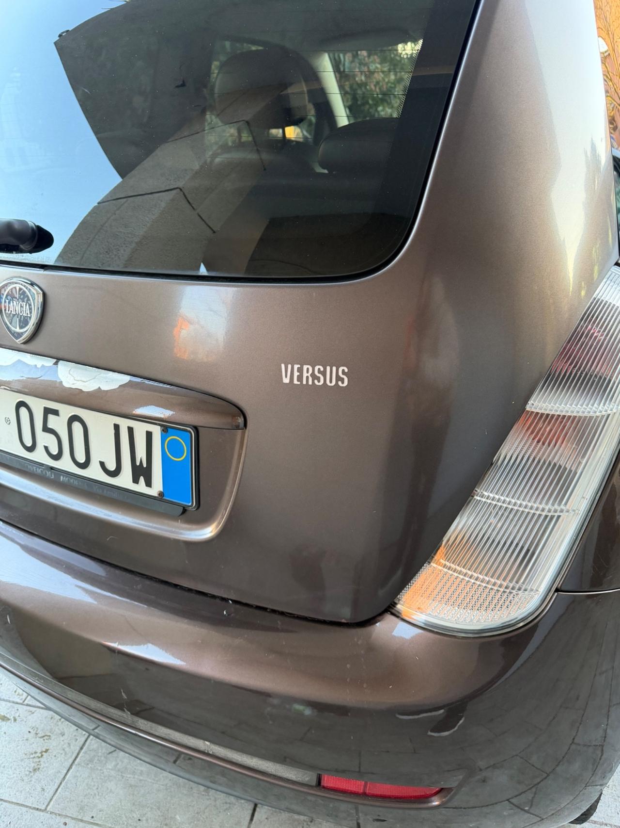 Lancia Ypsilon 1.2 Versus