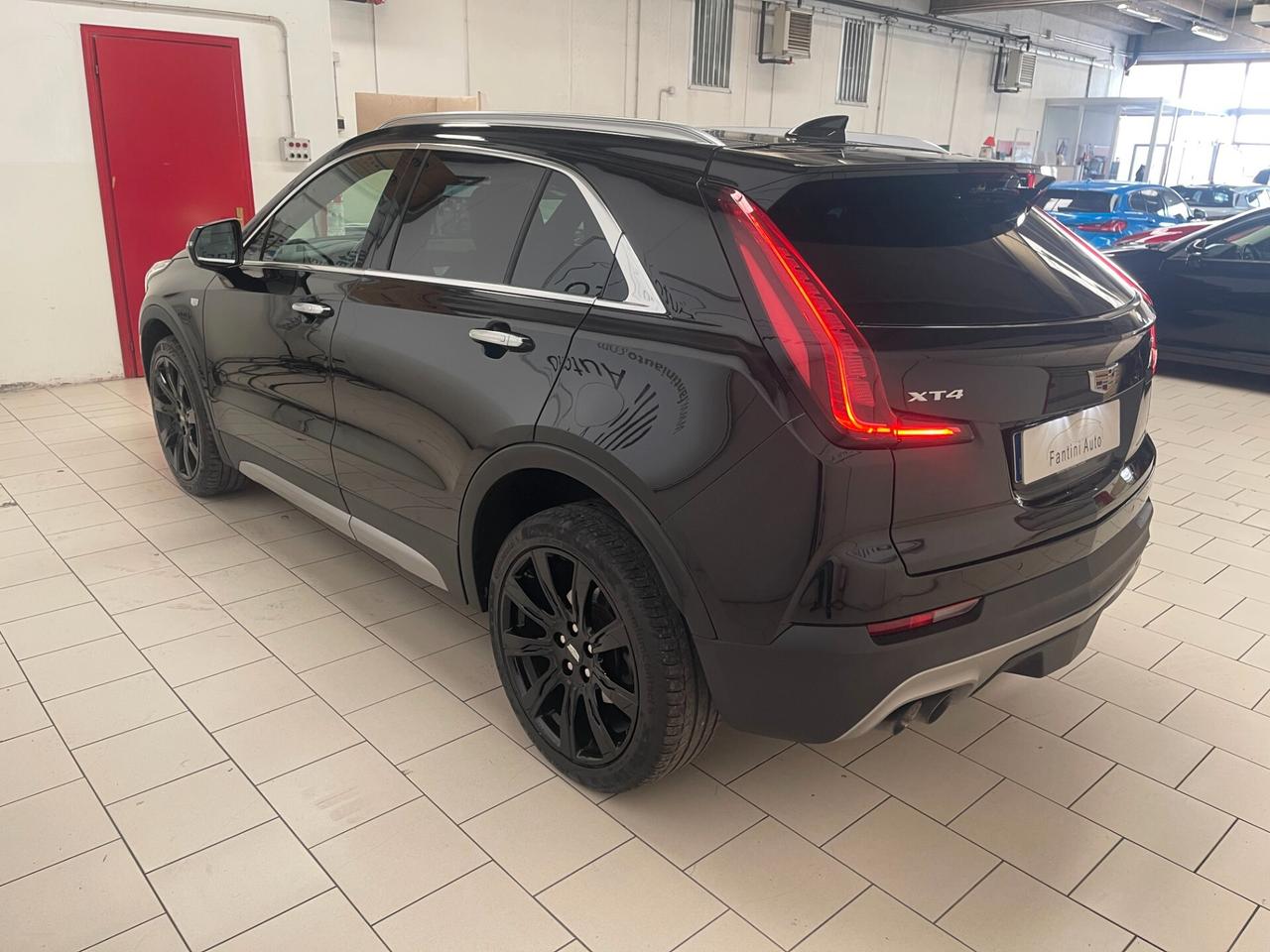 Cadillac XT4 Premium Black 2.0d awd c.auto - LEGGI SOTTO