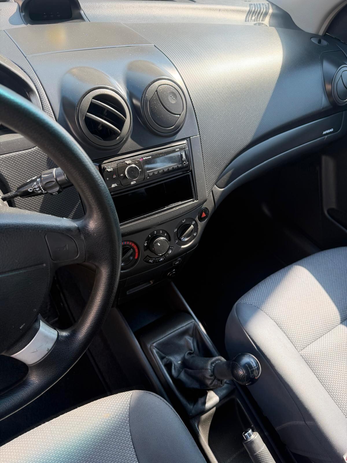 Chevrolet Aveo 1.2 5P. LT GPL