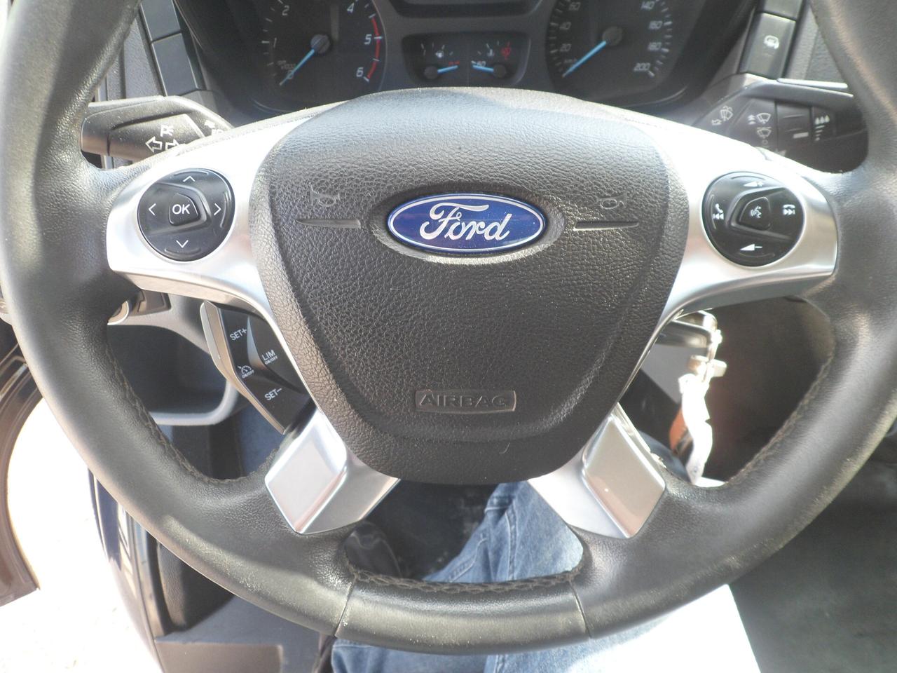 Ford Transit cassone fisso
