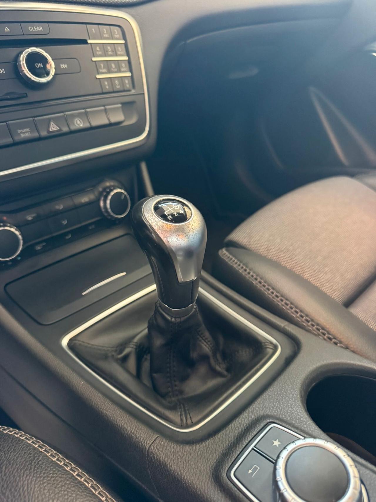 Mercedes-benz GLA 180 d Business