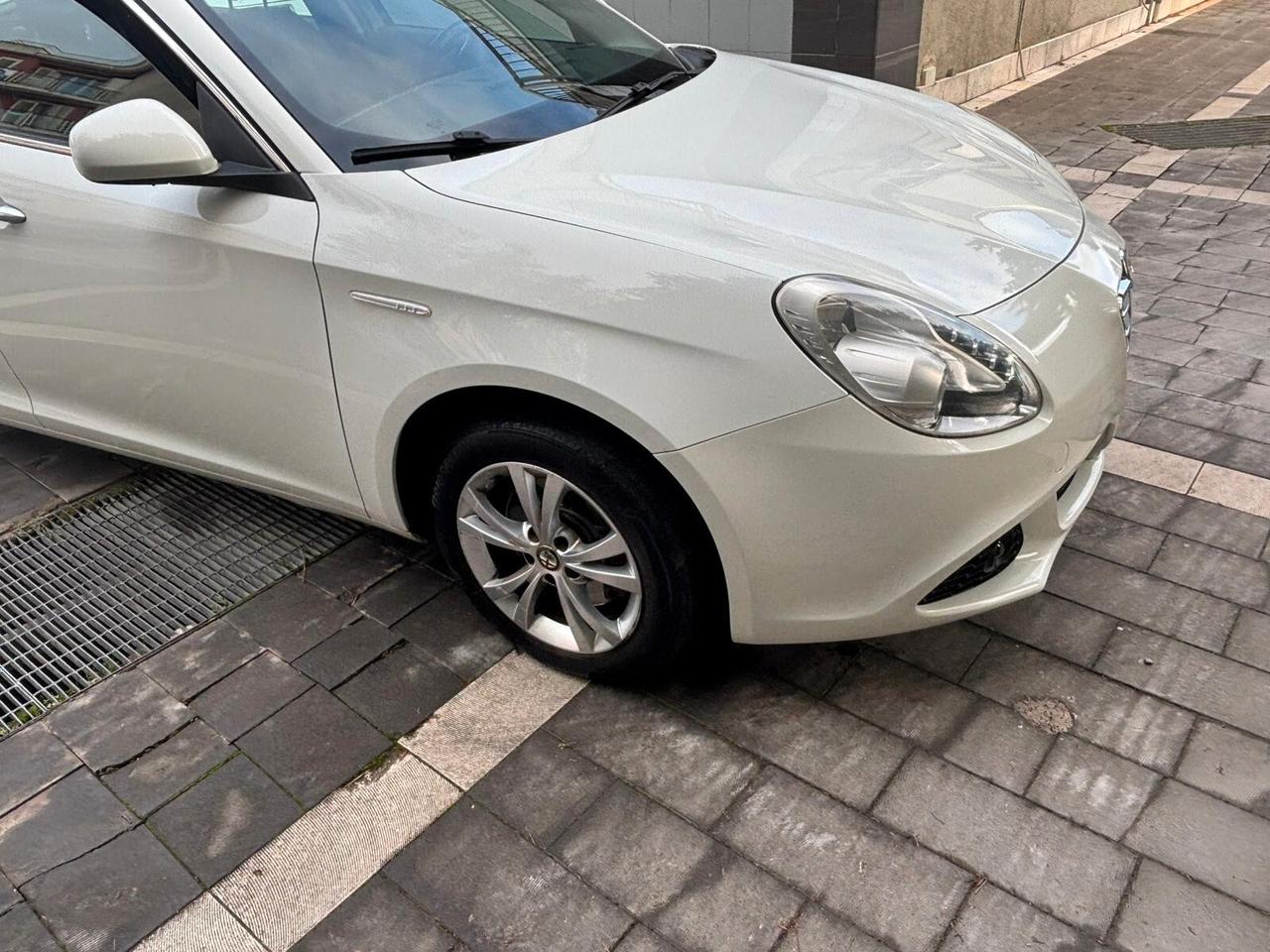 Alfa Romeo Giulietta 2.0 JTDm-2 140 CV Exclusive