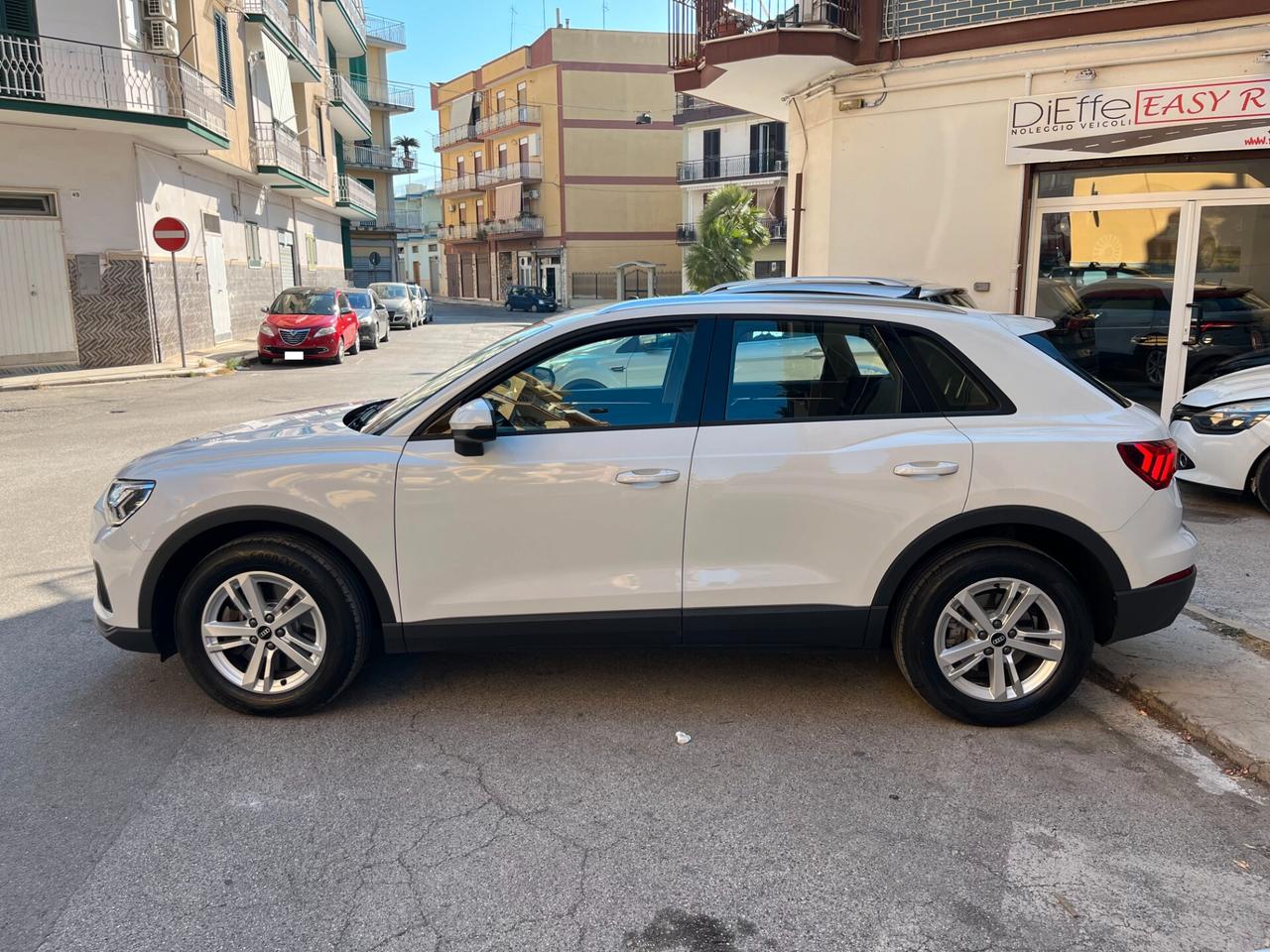 Audi Q3 40 TDI quattro S tronic Business