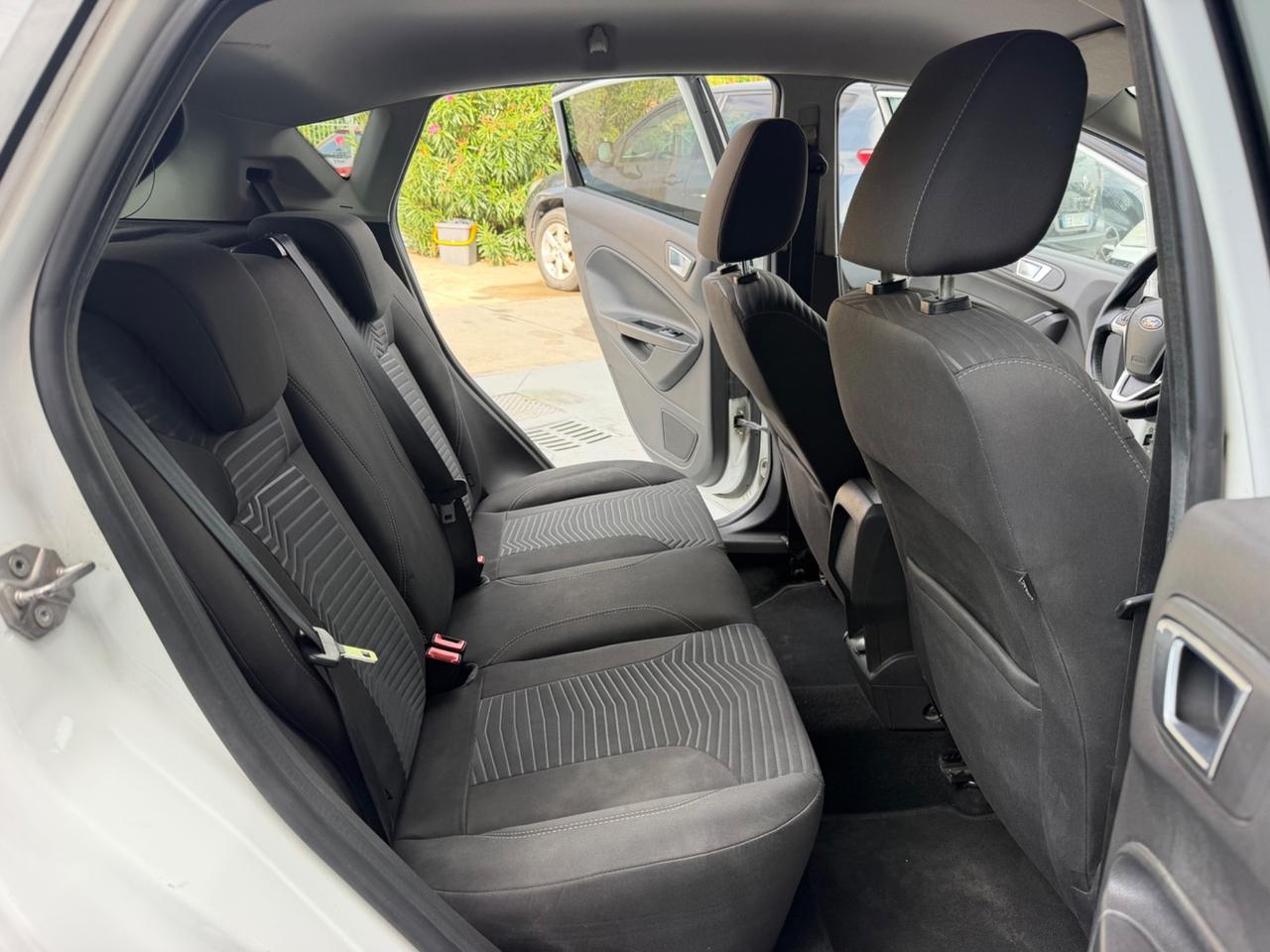 Ford Fiesta 1.2 60CV 5 porte Titanium