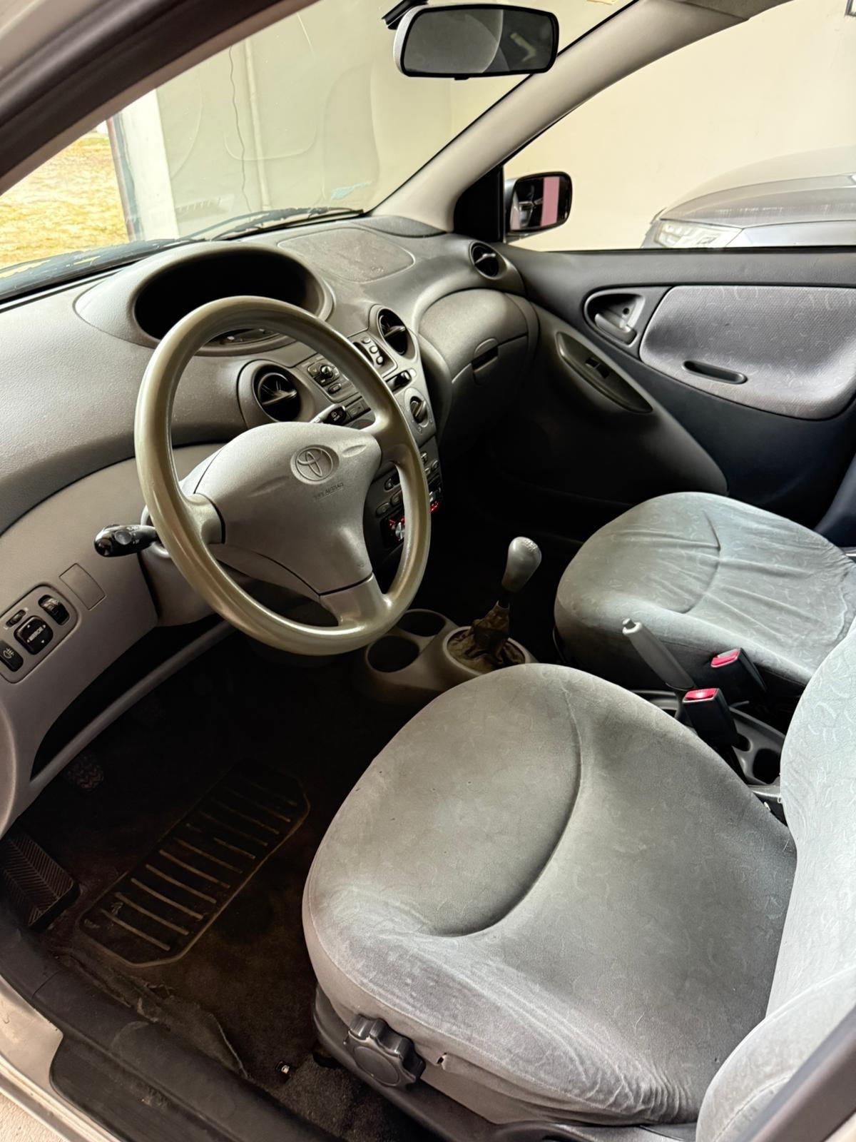 Toyota Yaris 1.0i 16V cat 5 porte