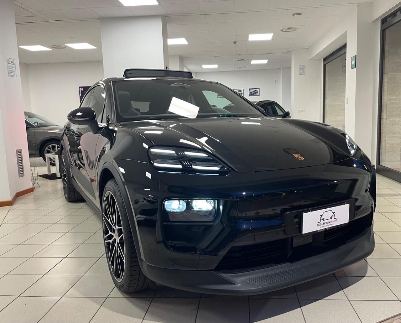 Porsche Macan EV 10000km 2025’