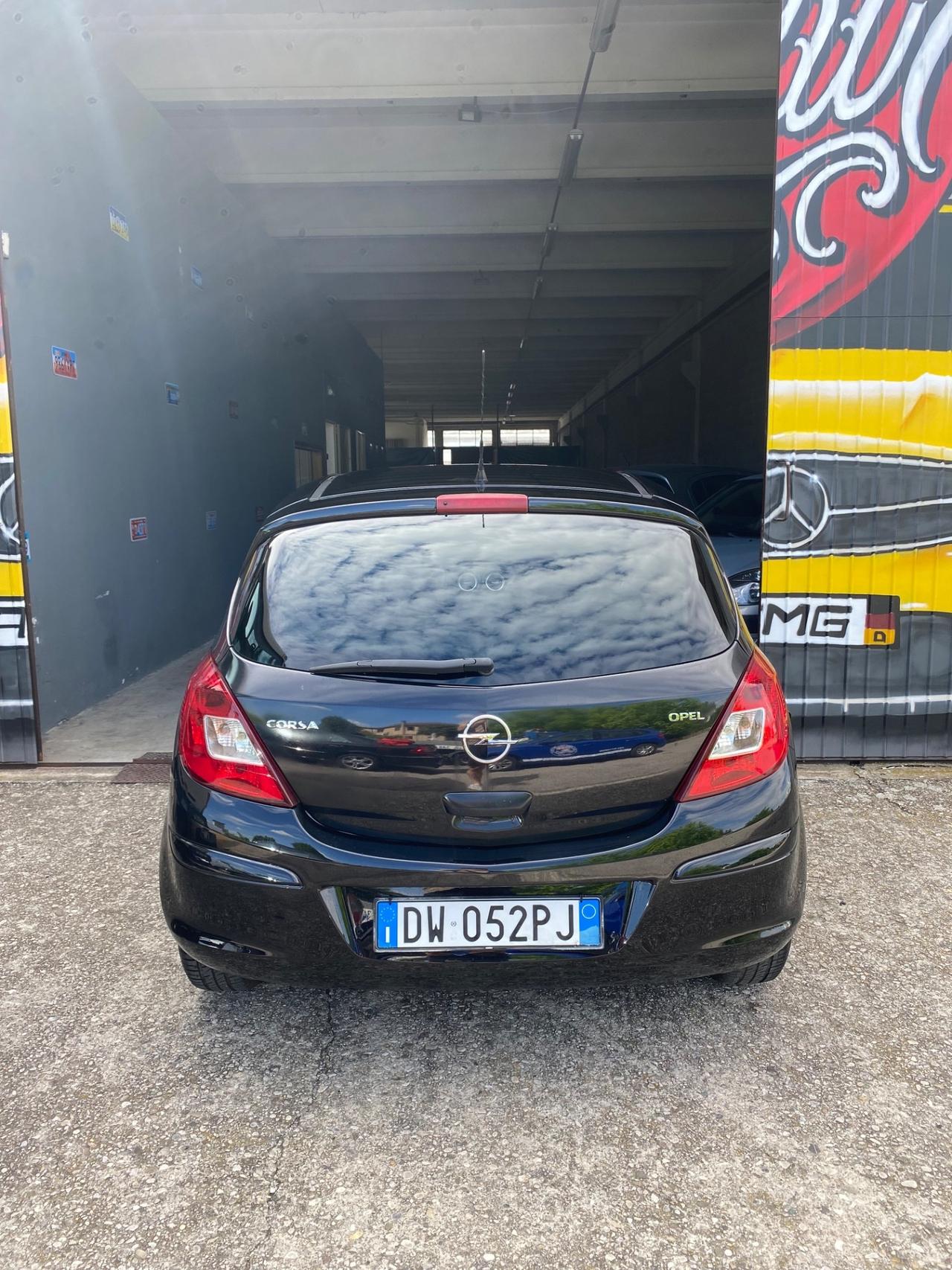 Opel Corsa 1.4 16V 5 porte Cosmo GPL 2032