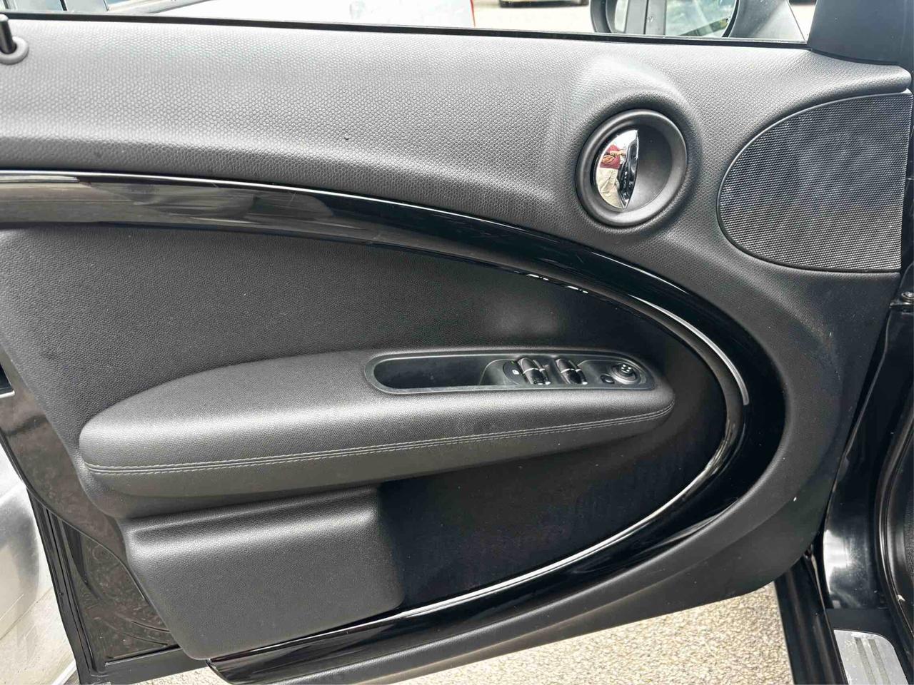 Mini Cooper D Countryman 2.0 Business Automatica