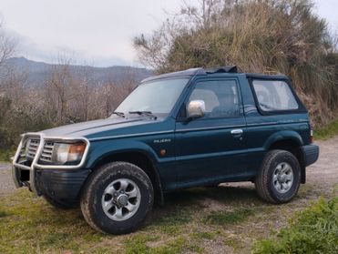 Mitsubishi Pajero 2.5 TDI cabriolet