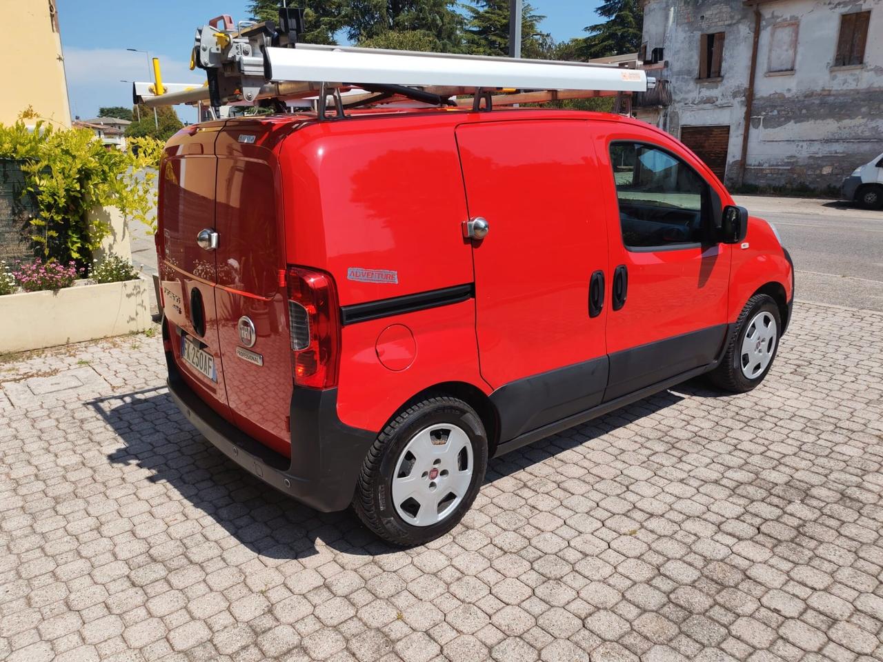 Fiat Fiorino 1.3 MJT 95CV Combinato Adventure
