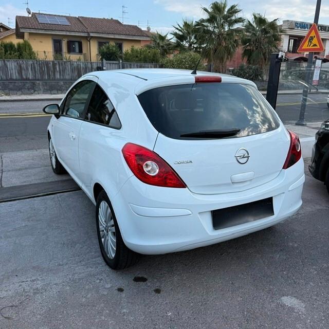 Opel Corsa 1.2 85CV 3 porte GPL-TECH Edition