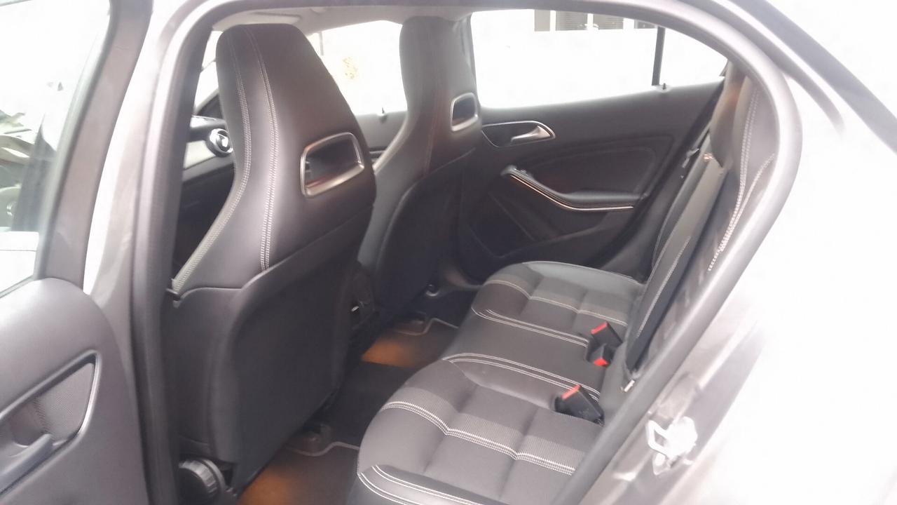 Mercedes-benz GLA 180 Premium 85milakm 2020