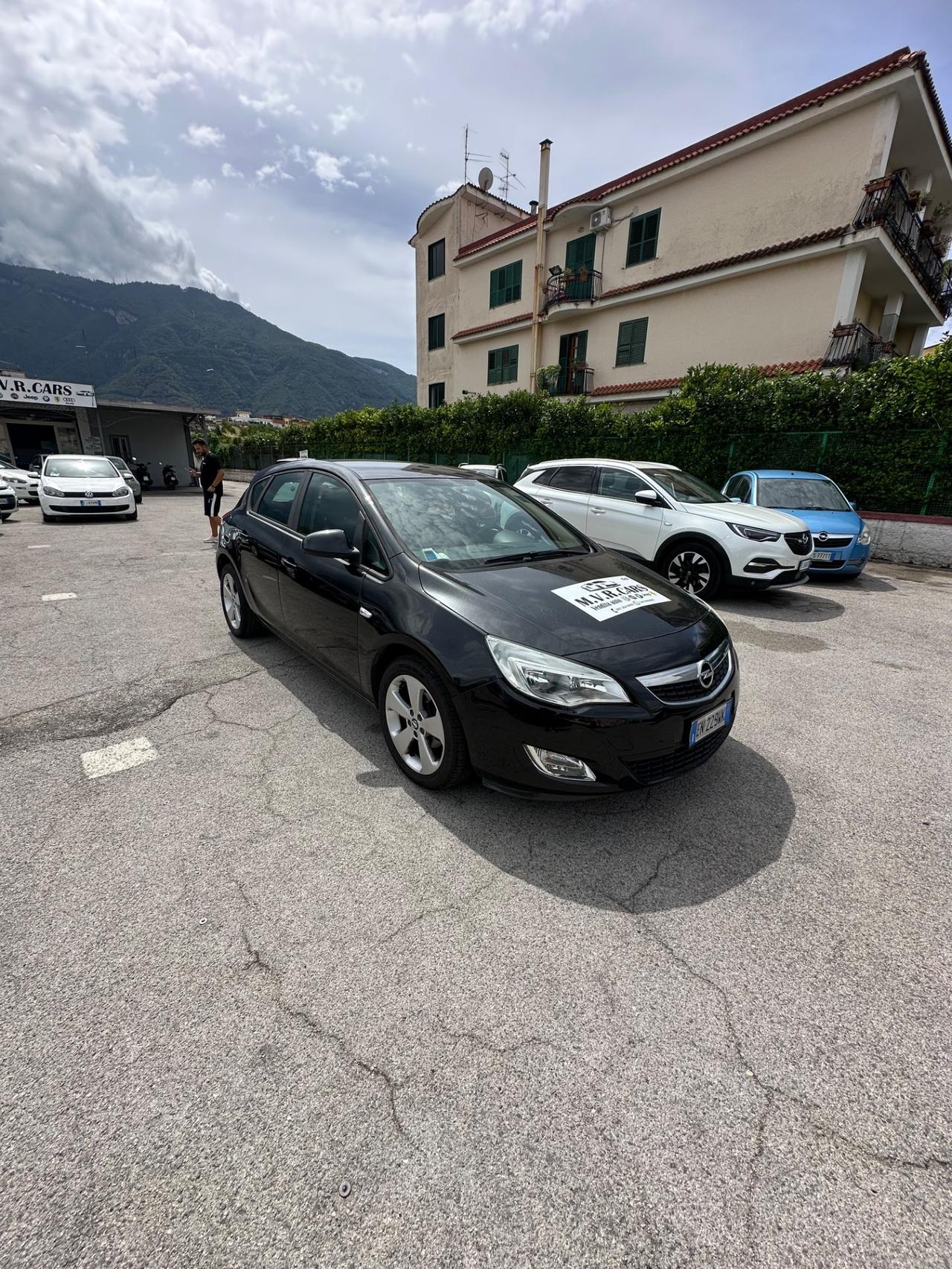 Opel Astra 1.4 Turbo 140CV 5 porte GPL Tech Cosmo