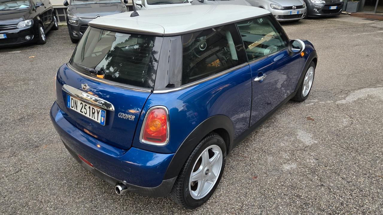 Mini 1.6 16V Cooper