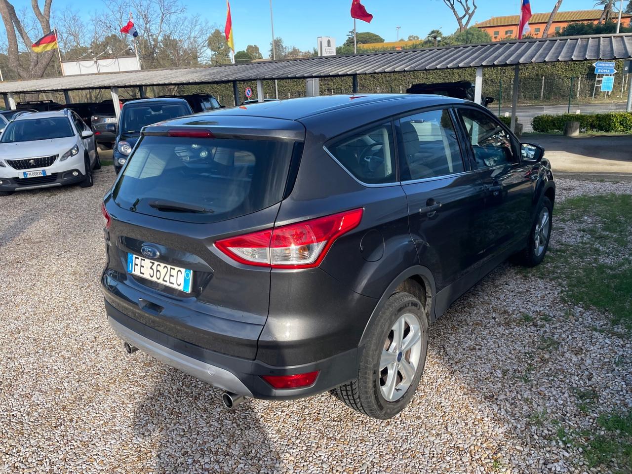 Ford Kuga 1.5 TDCI 120 CV S&S 2WD Titanium